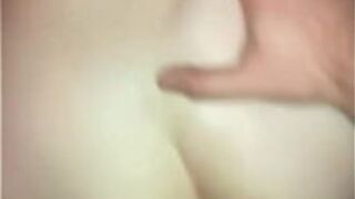 Вечерняя поза собаки с моей девушкой. - порно видео