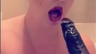 Курение с Кендрой - порно видео